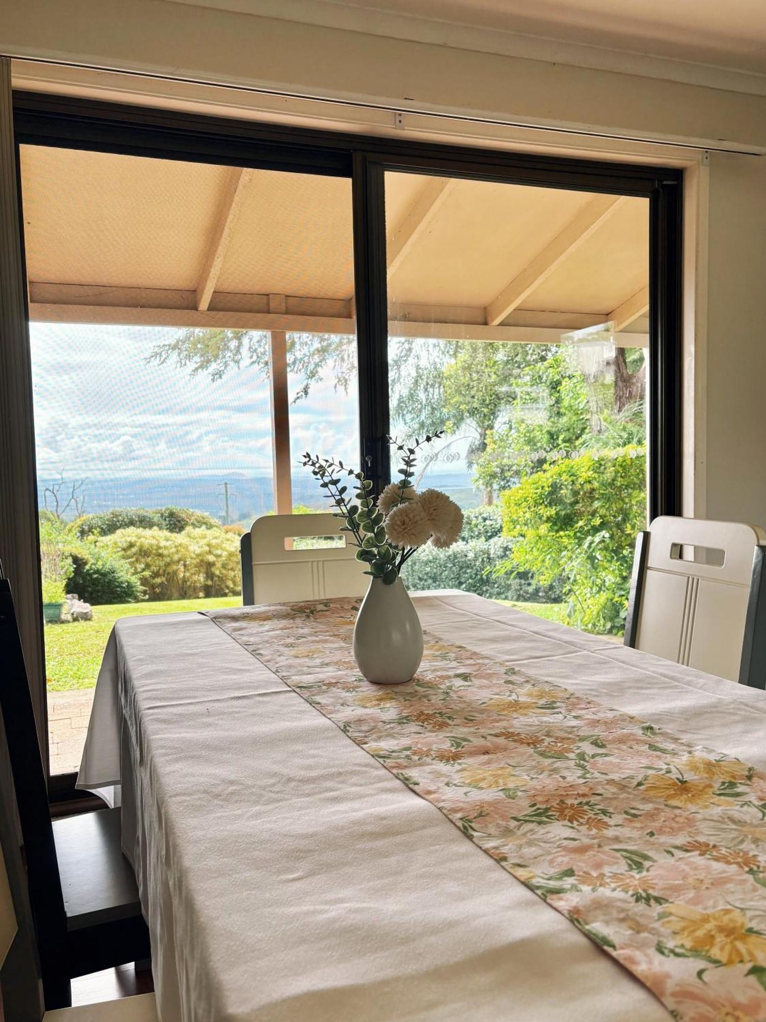 Maleny Terrace Cottages Esterno foto